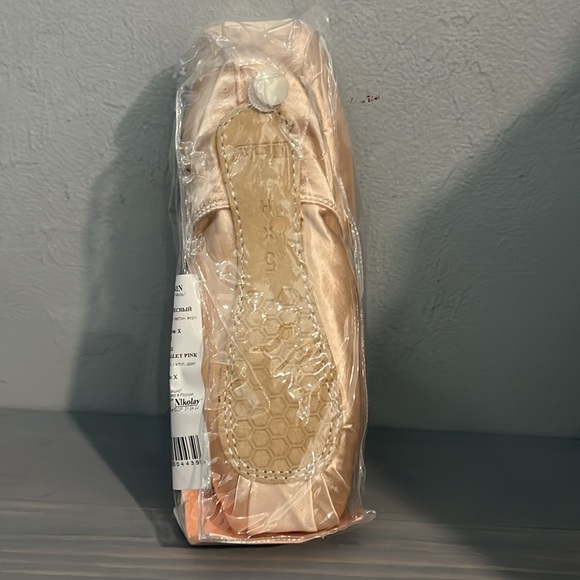 Nikolay Streampointe Pointe Shoes size 5 X H - Picture 4 of 5
